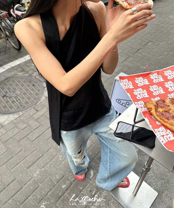 單斜肩繞脖棉麻背心